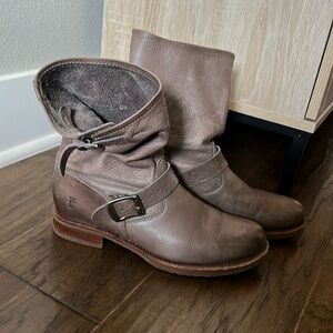 Women’s FRYE boots